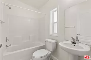 8250 Lankershim Blvd, North Hollywood, CA 91605 - Photo 15