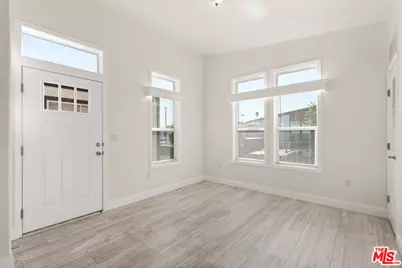 8250 Lankershim Blvd #185, North Hollywood, CA 91605 - Photo 3