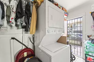 1253 E 76th Pl, Los Angeles, CA 90001 - Photo 15