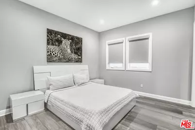 20254 Liverpool Way, Porter Ranch, CA 91326 - Photo 19