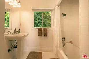 1744 Webster Ave, Los Angeles, CA 90026 - Photo 15