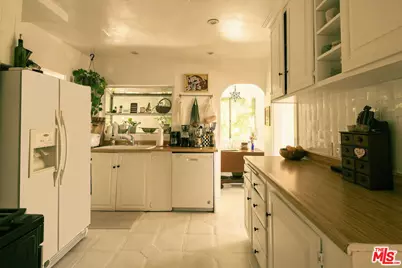 1744 Webster Ave, Los Angeles, CA 90026 - Photo 13