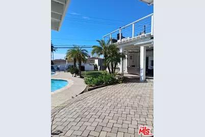5424 S Sherbourne Dr, Los Angeles, CA 90056 - Photo 9