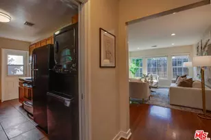 15031 Hartland St, Van Nuys, CA 91405 - Photo 9