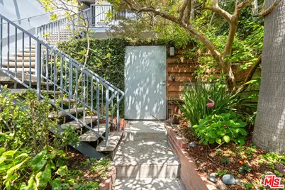 631 Pier Ave, Santa Monica, CA 90405 - Photo 11