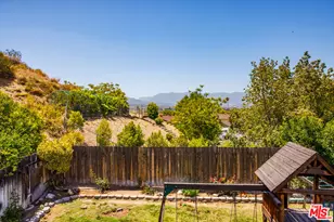 15606 Meadow Dr, Canyon Country, CA 91387 - Photo 29