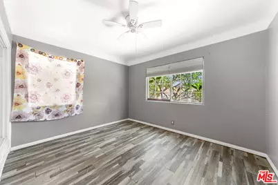 4927 W 99th St, Inglewood, CA 90301 - Photo 7