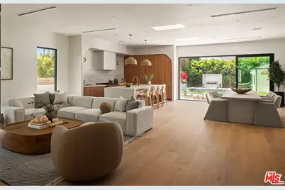 6342 W 77th St, Los Angeles, CA 90045 - Photo 13