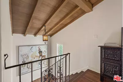1836 Outpost Dr, Los Angeles, CA 90068 - Photo 31