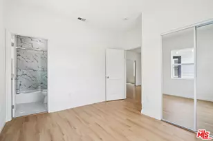 227 W 41st St, Los Angeles, CA 90037 - Photo 13