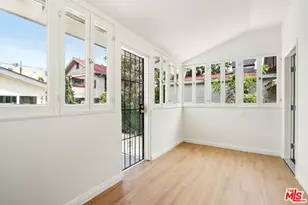 227 W 41st St, Los Angeles, CA 90037 - Photo 15