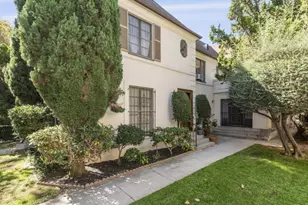 207 N Swall Dr, Beverly Hills, CA 90211 - Photo 3