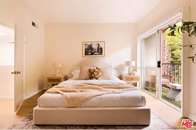 1957 N Bronson Ave #117, Los Angeles, CA 90068 - Photo 13