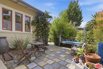 1842 Phillips Way, Los Angeles, CA 90042 - Photo 13