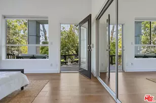 11528 Decente Dr, Studio City, CA 91604 - Photo 33