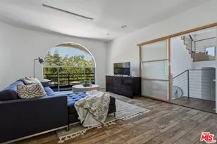 11528 Decente Dr, Studio City, CA 91604 - Photo 13