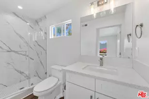 256 N Doheny Dr, Beverly Hills, CA 90211 - Photo 37
