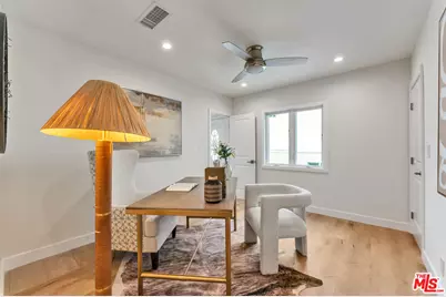 256 N Doheny Dr, Beverly Hills, CA 90211 - Photo 23