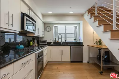 5936 Barton Ave, Los Angeles, CA 90038 - Photo 7