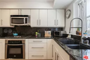 5936 Barton Ave, Los Angeles, CA 90038 - Photo 7