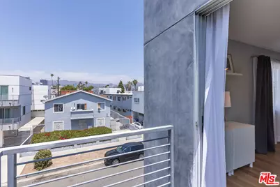 5936 Barton Ave, Los Angeles, CA 90038 - Photo 33