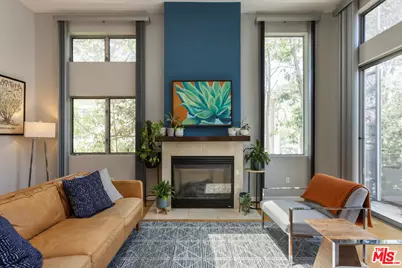 5936 Barton Ave, Los Angeles, CA 90038 - Photo 11
