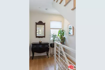 5936 Barton Ave, Los Angeles, CA 90038 - Photo 11