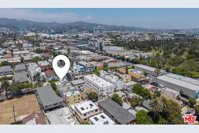 5936 Barton Ave, Los Angeles, CA 90038 - Photo 43