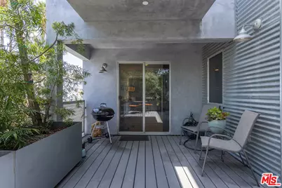 5936 Barton Ave, Los Angeles, CA 90038 - Photo 35