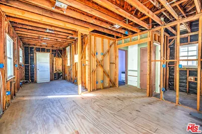 308 E Edgeware Rd, Los Angeles, CA 90026 - Photo 3