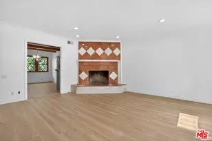 23036 Victory Blvd, Woodland Hills, CA 91367 - Photo 11