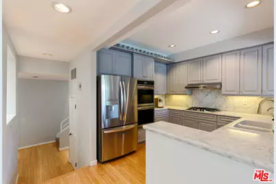 6435 Zumirez Dr #14, Malibu, CA 90265 - Photo 5
