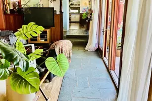 15739 Mulholland Pl, Los Angeles, CA 90049 - Photo 13