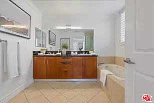 107 N Swall Dr, Los Angeles, CA 90048 - Photo 17