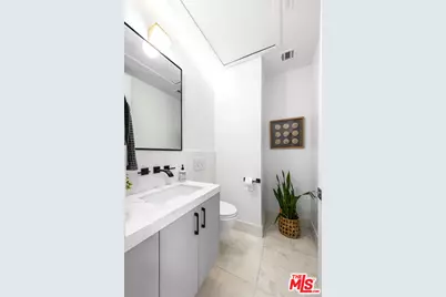 1216 Arizona Ave, Santa Monica, CA 90404 - Photo 17