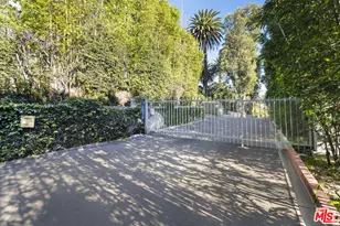 2004 La Brea Terrace, Los Angeles, CA 90046 - Photo 3