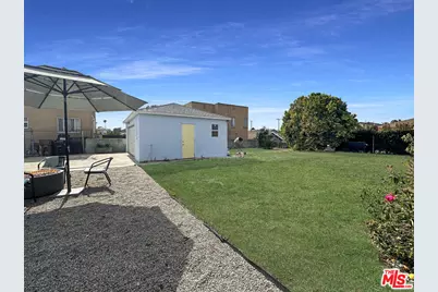 1241 W 109th Pl, Los Angeles, CA 90044 - Photo 27