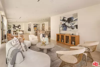 425 N Palm Dr #202, Beverly Hills, CA 90210 - Photo 7