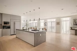 425 N Palm Dr, Beverly Hills, CA 90210 - Photo 9
