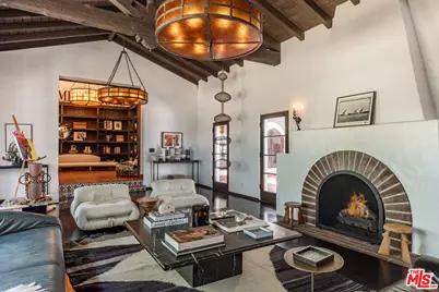820 N Roxbury Dr, Beverly Hills, CA 90210 - Photo 5