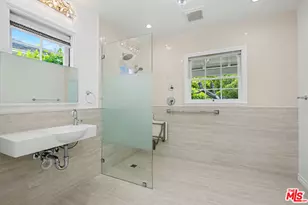 608 Trenton Dr, Beverly Hills, CA 90210 - Photo 21