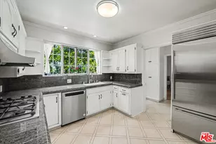 608 Trenton Dr, Beverly Hills, CA 90210 - Photo 11