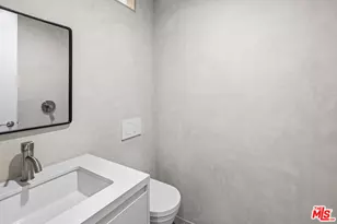 930 California Ave, Santa Monica, CA 90403 - Photo 17