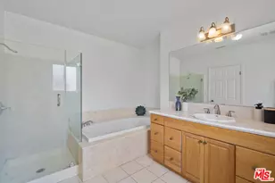 1142 S Windsor Blvd, Los Angeles, CA 90019 - Photo 15