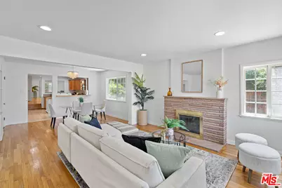1142 S Windsor Blvd, Los Angeles, CA 90019 - Photo 3