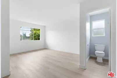 12438 Short Ave #3, Los Angeles, CA 90066 - Photo 3