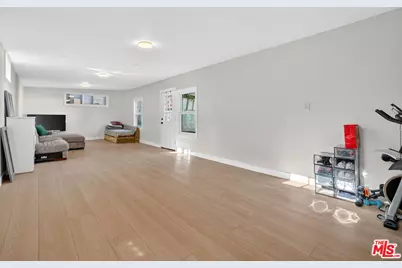 313 S Sycamore Ave, Los Angeles, CA 90036 - Photo 29