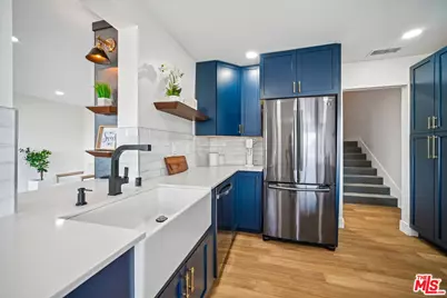 1010 Hammond St #306, West Hollywood, CA 90069 - Photo 13