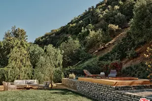 2633 Mandeville Canyon Rd, Los Angeles, CA 90049 - Photo 41