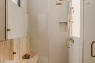 534 N Bronson Ave, Los Angeles, CA 90004 - Photo 29